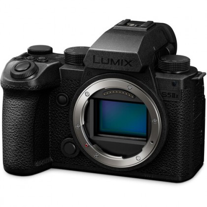 PANASONIC Lumix S5M2X body